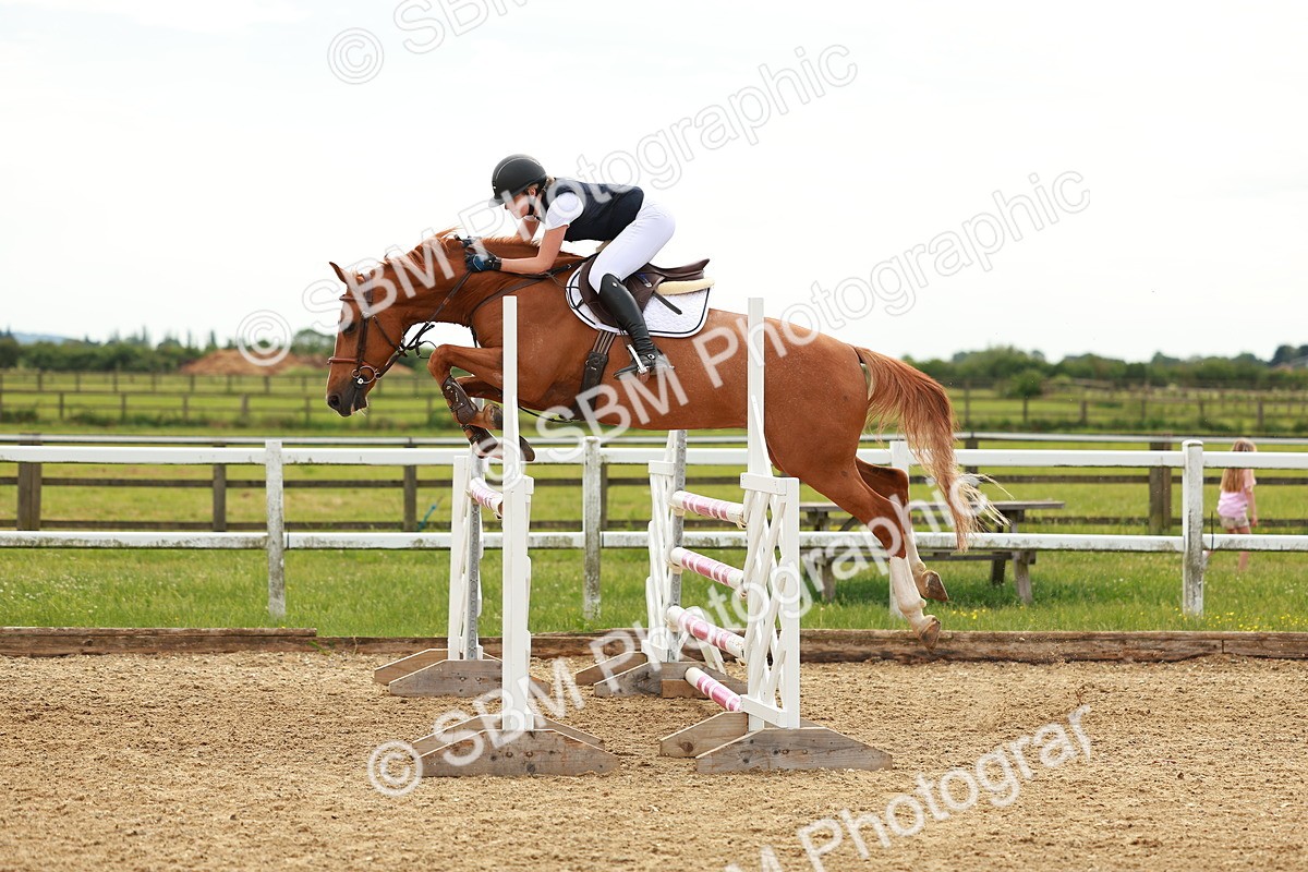 SBM_002317 - Class 4 - Senior Newcomers - 1.10m