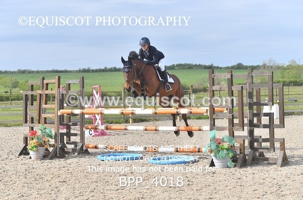 BPP_4018 - CLASS 9 - FRI - Senior Newcomers/ 1.10m Open