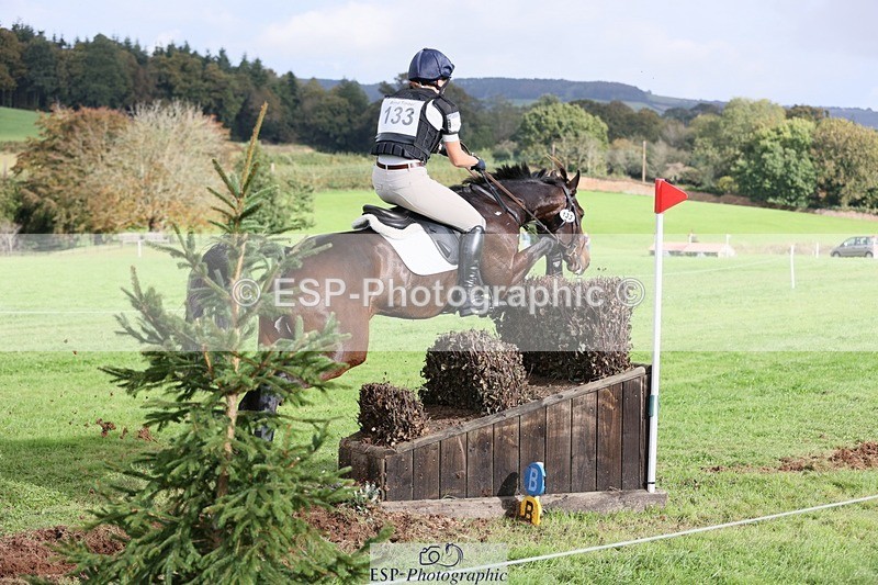 231020-142917-09369 - 133-FOXENHOLE-Laura.Elliott-XC