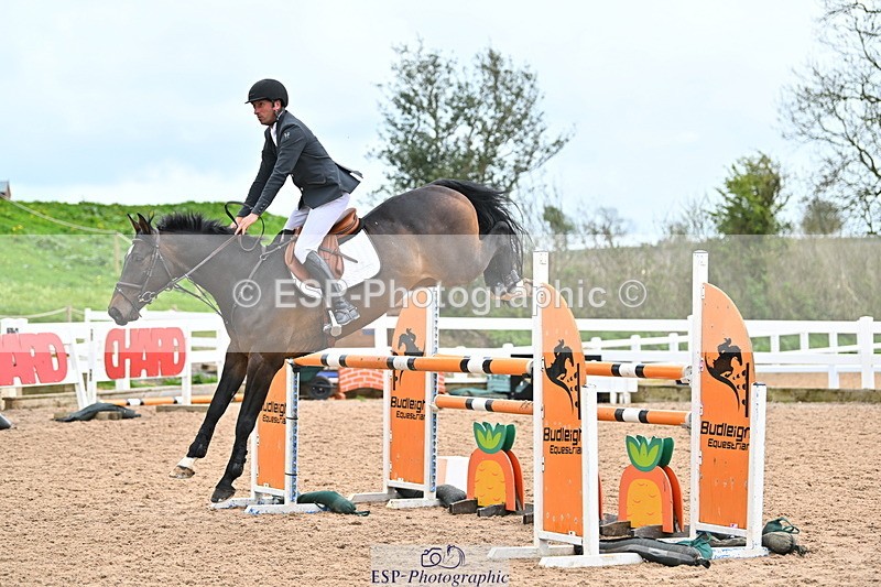 240501A-143223-01070 - Cls 8 Snr Foxhunter and 1.20m Open
