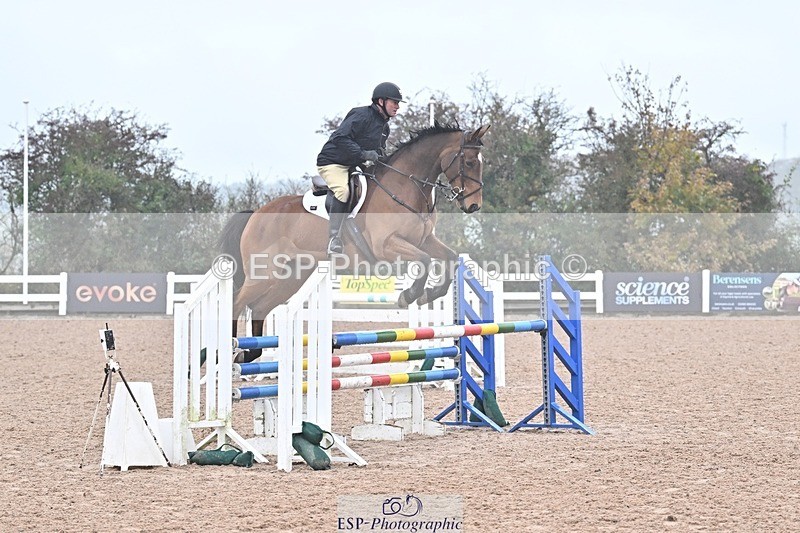 251029-121219-00434 - Newcomers and 1.10m