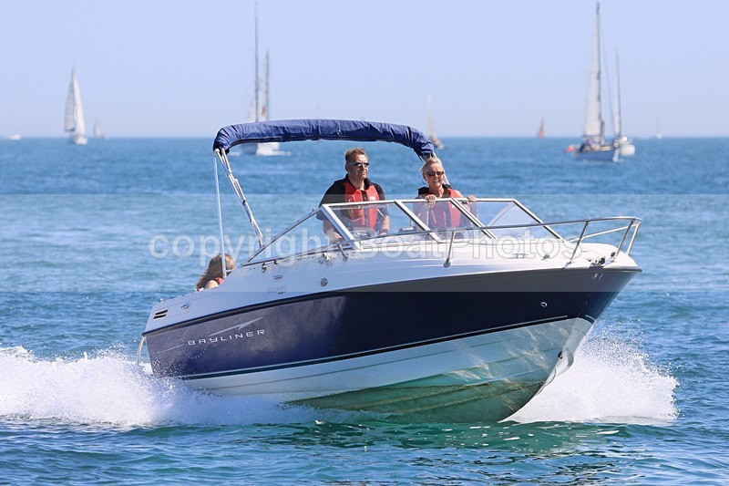 170618 UNNAMED - BAYLINER DISCOVERY 1Y3A7044 - Motorboats - Open