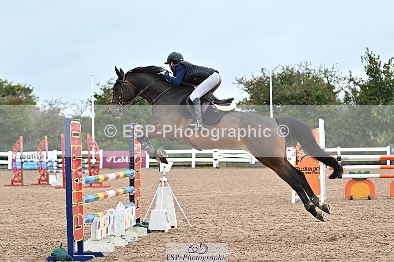 240925A-122424-00493 - Cls 3 Snr 1.05m Open