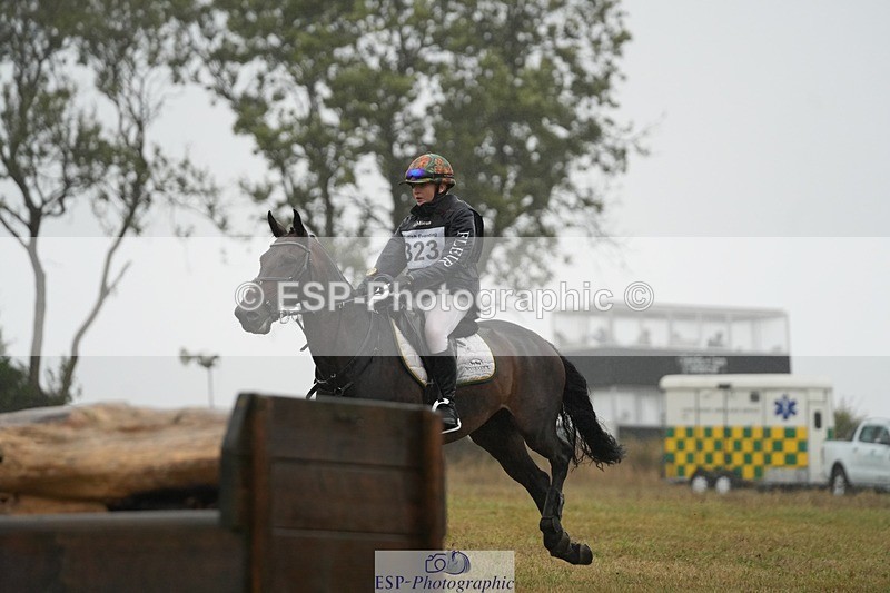 250830-152307-04019 - G-323-Fleur.Jackson