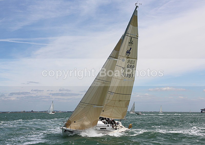 130601 GBR5189T WT7A9693 - ROUND THE ISLAND RACE - 1st June 2013