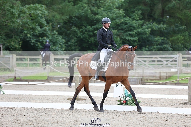 240523-173016-06154_324-COOMBELAND_SEMILLY-Rupert_Batting - 075-116-9971