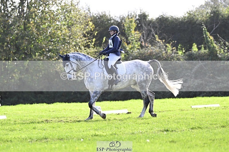 241025-140140-09574 - 384-Kerri.Mcnicol-CALGARY