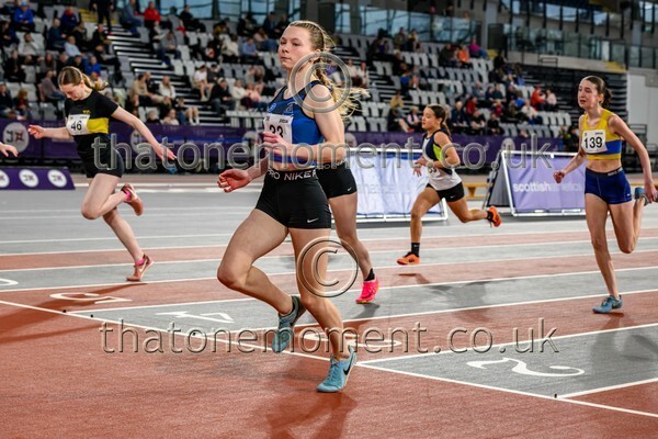 AgeInd25SAT-917906 - Track Female Set One