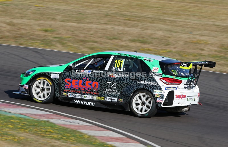  - TCR UK @ Castle Combe