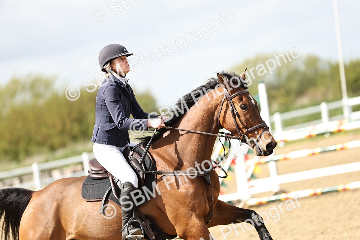 SBM_001237 - Class 4 - Senior Newcomers - 1.10m