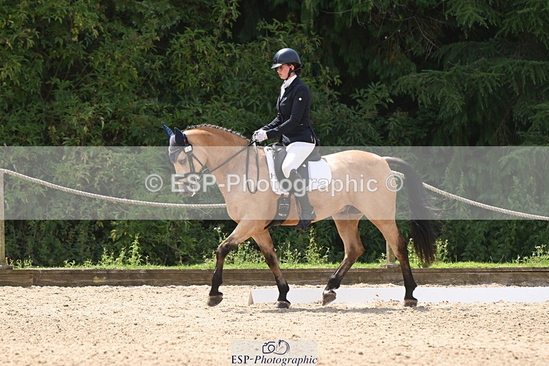 250719A-125556-05182 - 141-Chloe.Dunn-Towerhill.Shamie