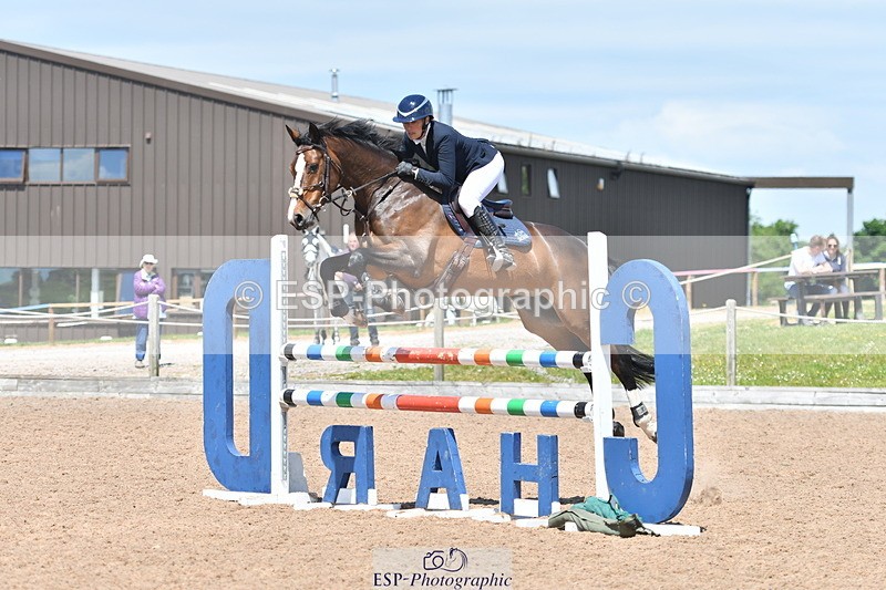 240609A-130920-05520 - Cls 18 Snr Newcomers and 1.10m Open