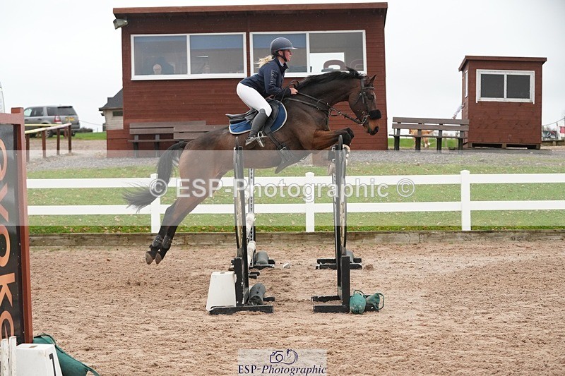 251109-115051-03654 - Cls 20 Newcomers and 1.10m Open