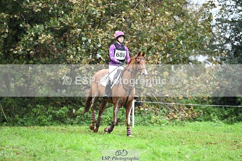 231021-114251-15296 - 686-MOORLAND.MAGIC-Charlotte.Chard-SC+XC