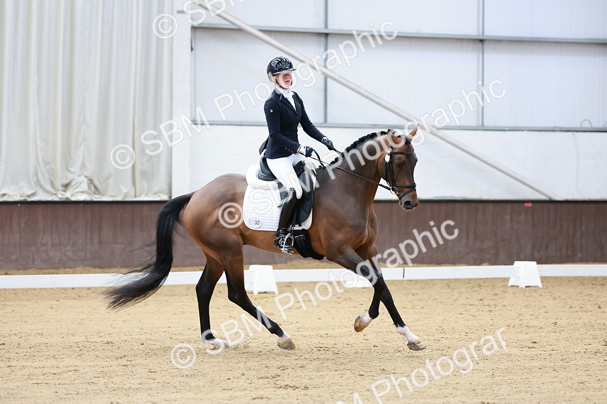 SBM_006804 - Class 6b - Novice 6 - 8.56-9.24