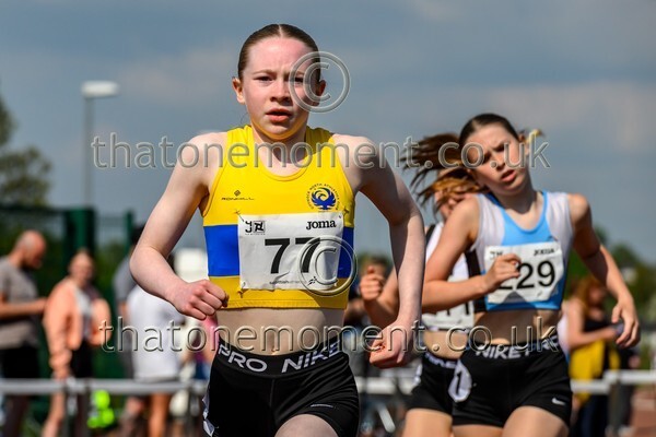 West25Sat-910572 - Track Female Set Two