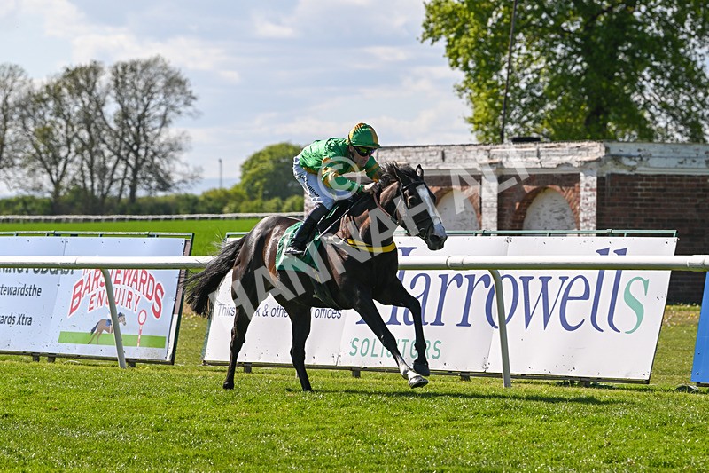 030525-Race 5-Savrola-3234 - Race 5