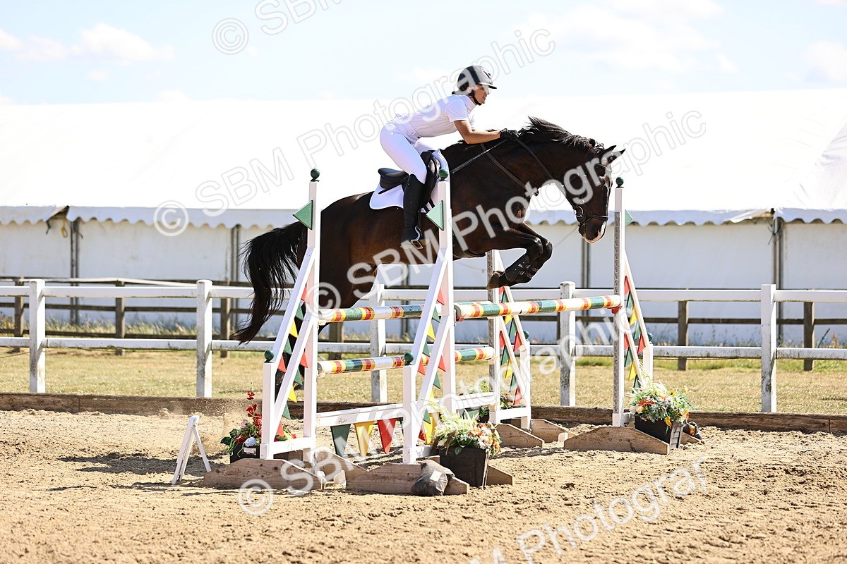 SBM_015442 - Class 16 - Senior foxhunter - 1.20m Open
