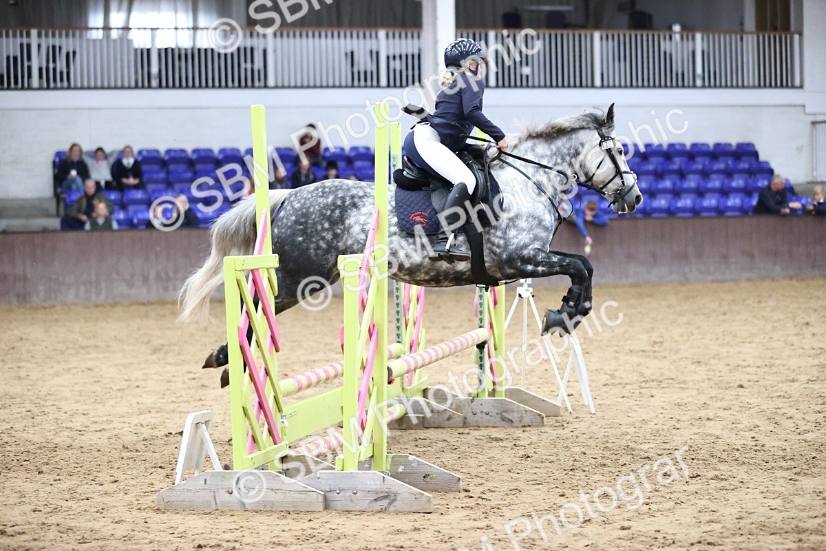 SBM_001483 - Class 5 - Henlow Veterinary Hospital 70cm