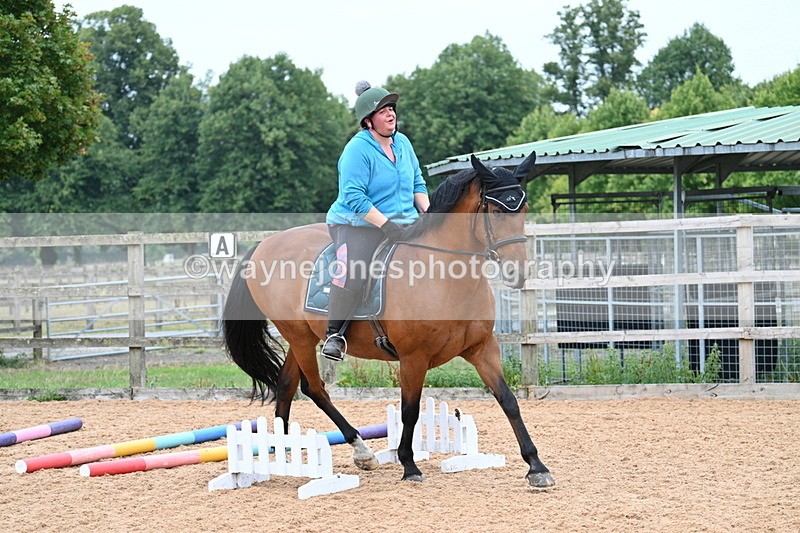 WJ7_8589 - Poles 11:00am