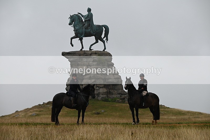 DSC_1120 - Time at Statue 10:58 to 11:53