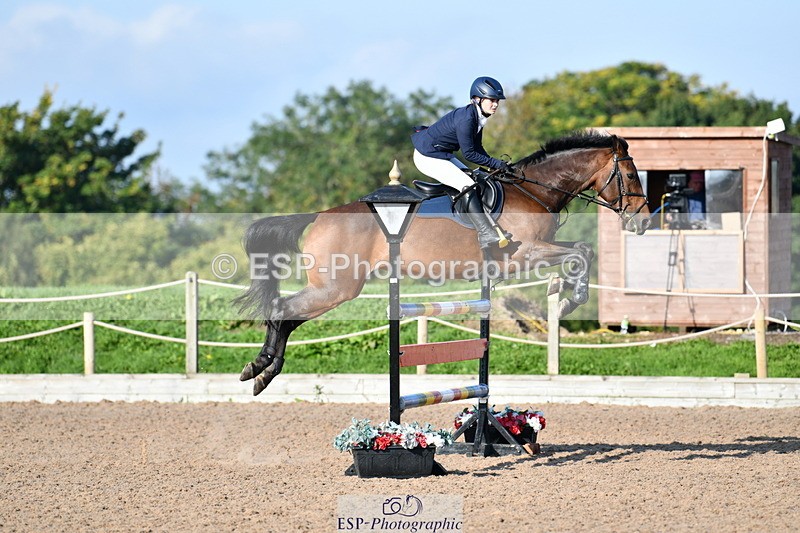 240915A-092213-08733 - Cls 25 Snr 1.20m Open