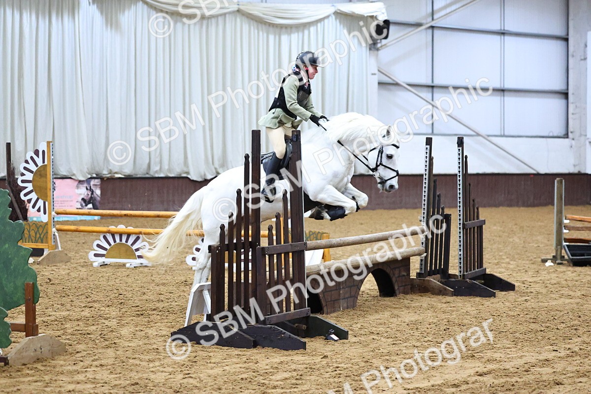 SBM_003542 - Class 37 - 80cm Training Stakes