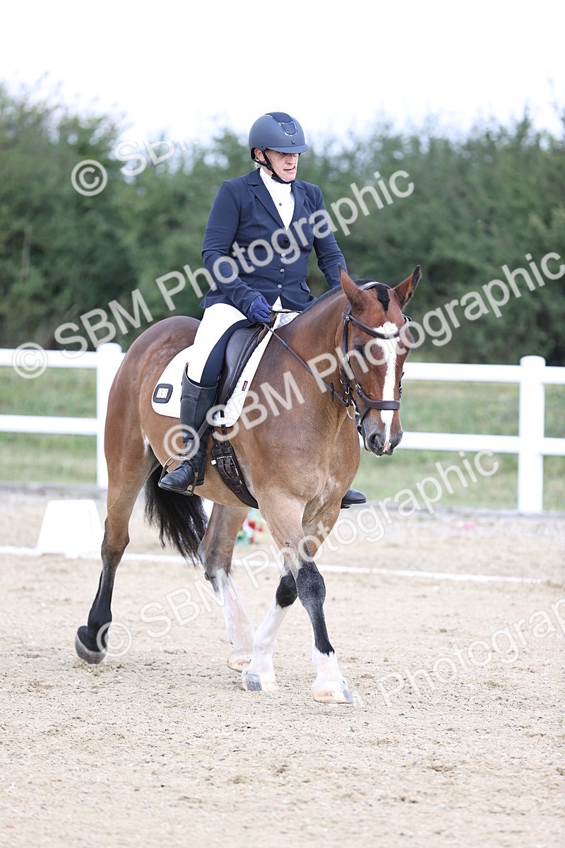 SBM_016224 - Class 14 - Novice 23 - 10.29-11.32