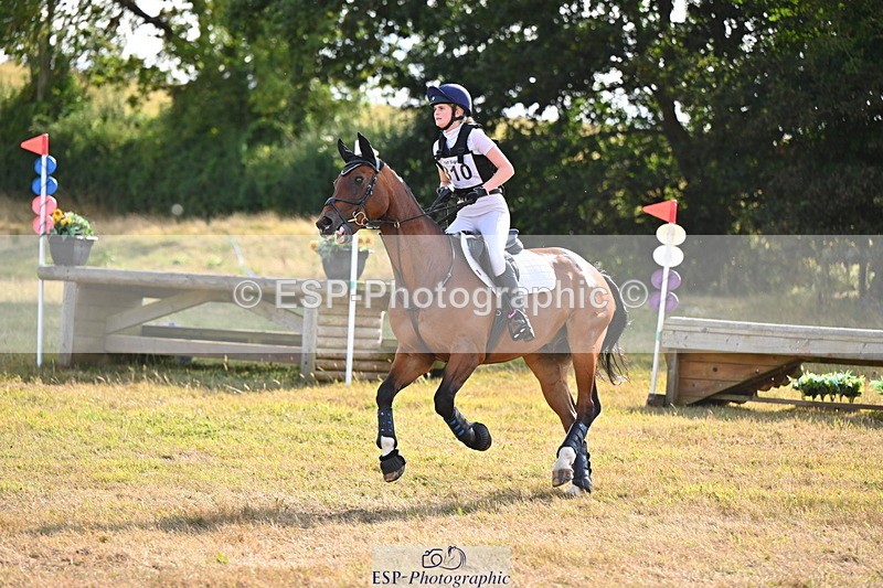 250803A-172011-18021 - R-810-Molly.Ashwin-GONTENDRO