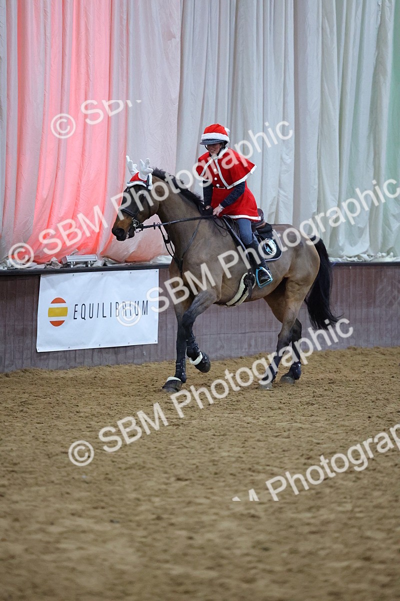 SBM_004383 - Class 20 - Pairs Relay Jumping 1.10m
