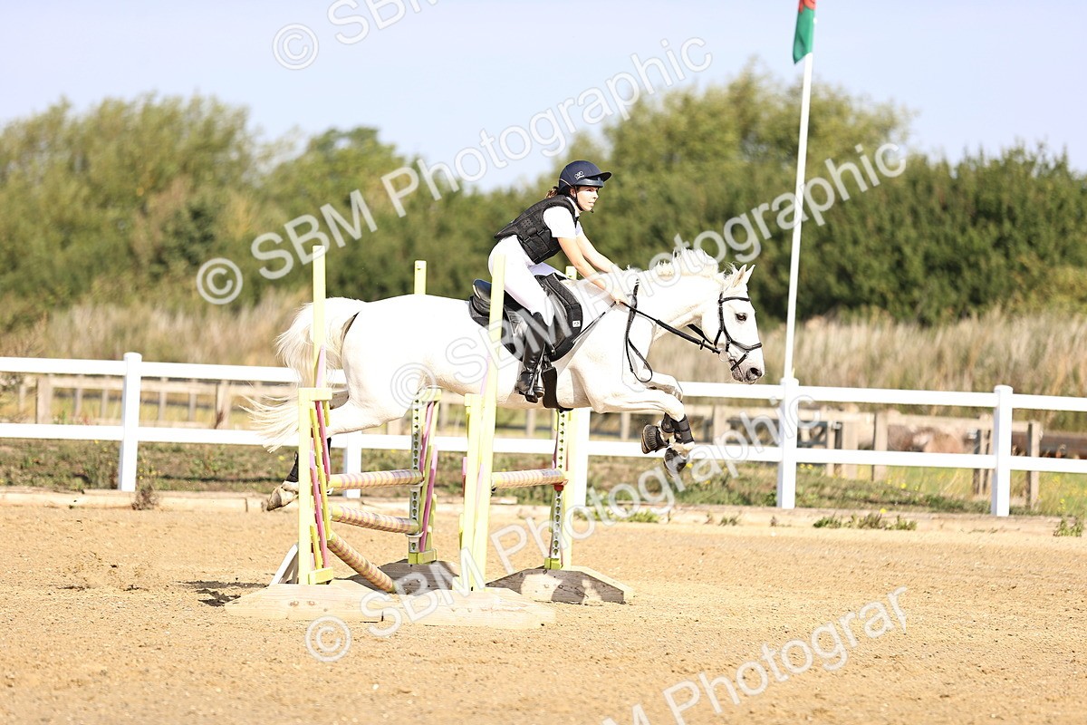 SBM_005569 - Class 8 - Clear Round