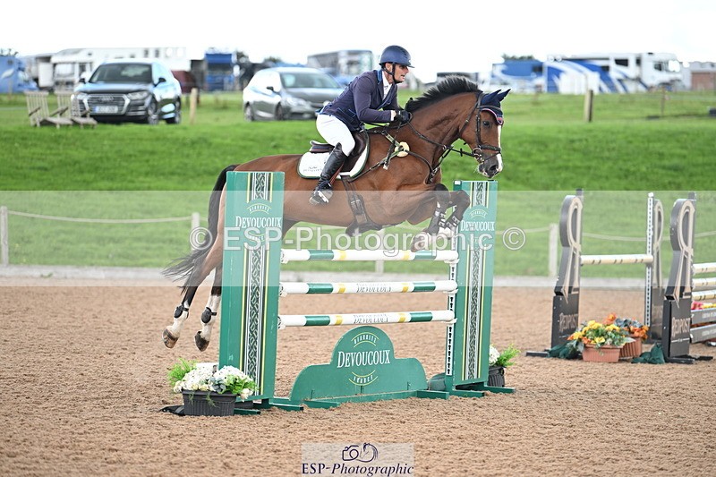 240912A-123759-01513 - Cls 3 Snr Foxhunter