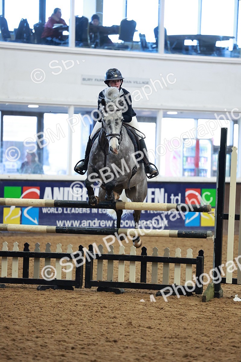 SBM_003616 - Class 11 - Senior Newcomers/ 1.10m Open