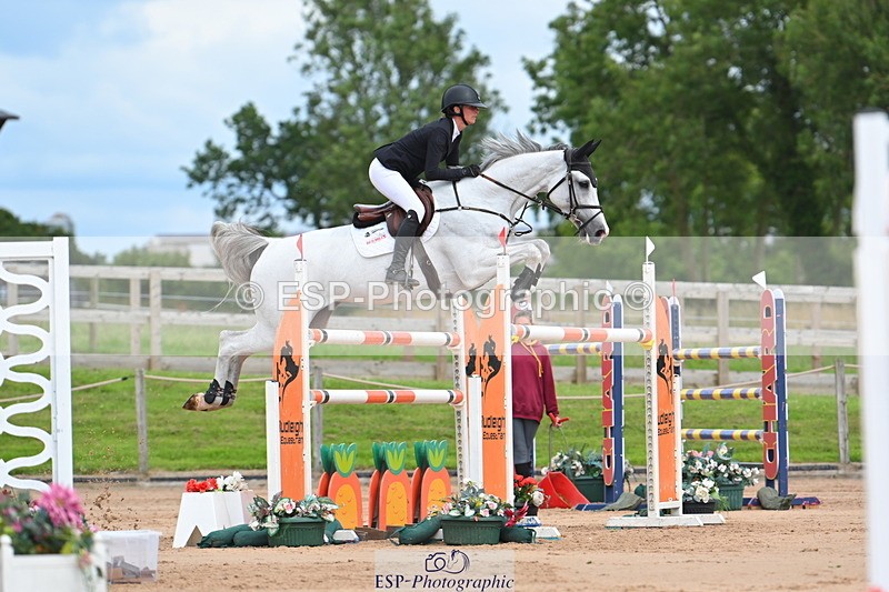 230721A-152643-07233 - Cls 10, 2 Star Big 1.45m Start to break