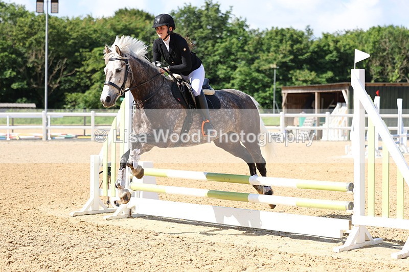 3E7A2503 - Class 2: 70cm Juniors and Seniors