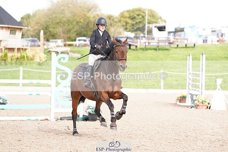 241004A-115142-00350 - Fri 02 Snr 1.05m Open