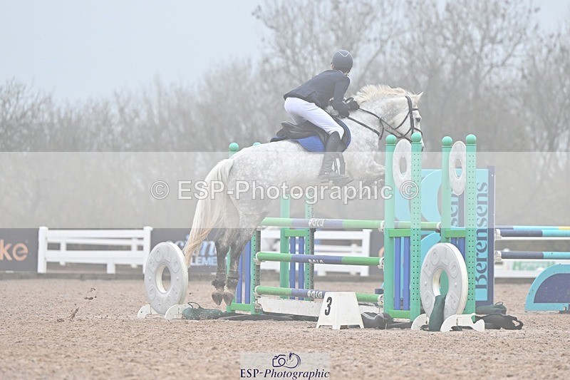 251115-123331-00992 - Cls 10 Pony Foxhunter and 1.10m Open
