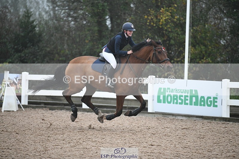 241103A-111903-07752 - SUN Cls 21 Snr Newcomers and 1.10m Open