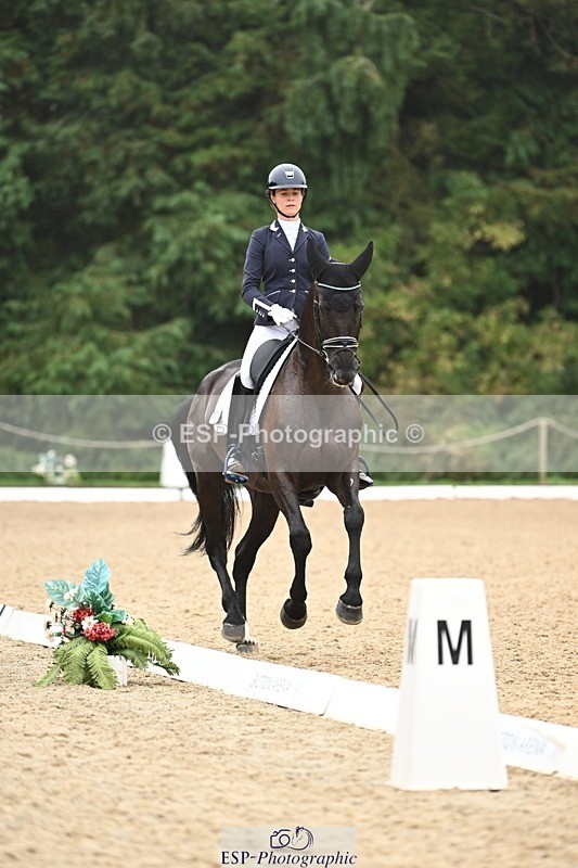 240811-110537-05403 - 226-Georgie.Nicholls-Woodcroft.Kika.Quina