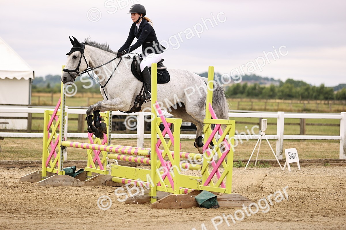 SBM_024313 - Class 8 - Clear Round