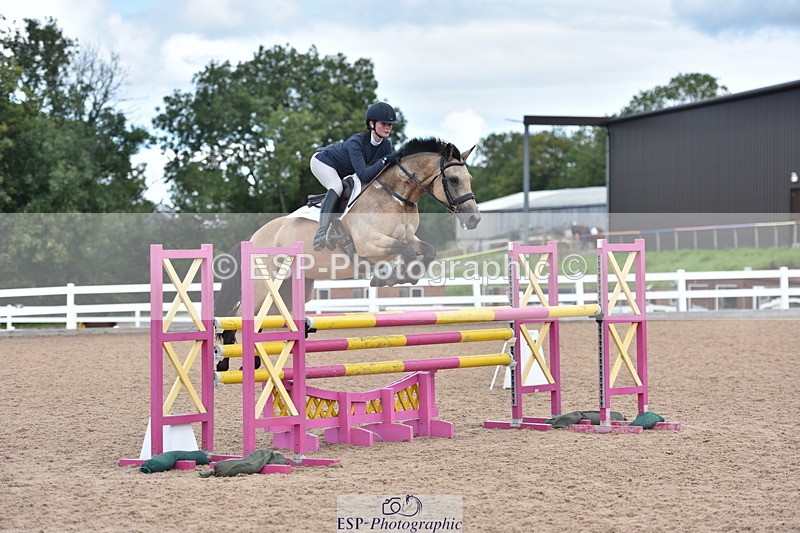 230806A-143358-02546 - Cls 22 Pony Foxhunter & 1.10m Open