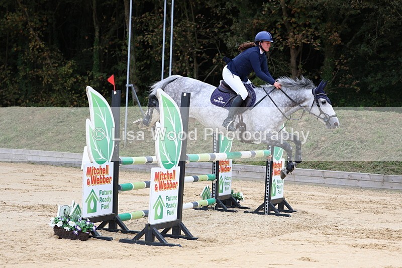 3E7A3187 - Class 8: Senior Newcomers/1.10m open