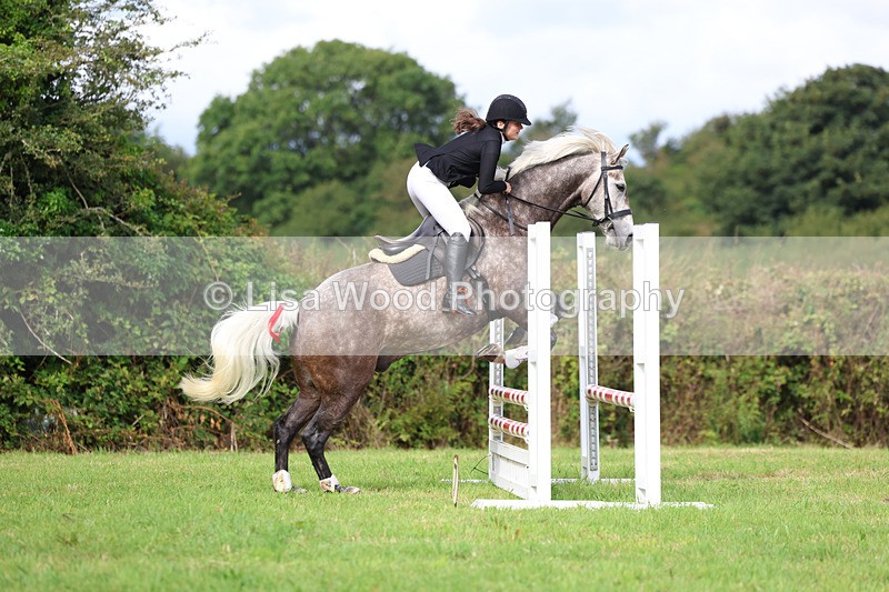 3E7A5597 - Class 2: 70cm Juniors and Seniors