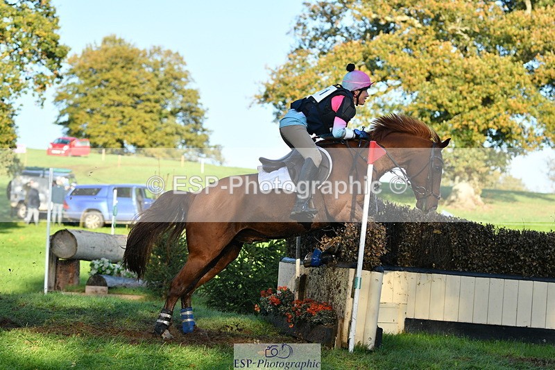 251025A-162011-22191 - H-601-Alexandra.Erskine.Scott