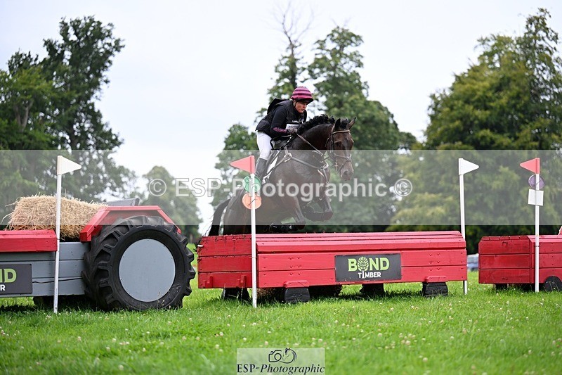 240803-105000-01127 - 110-Lizzie_Luxton-KILCARNA_BARNEY