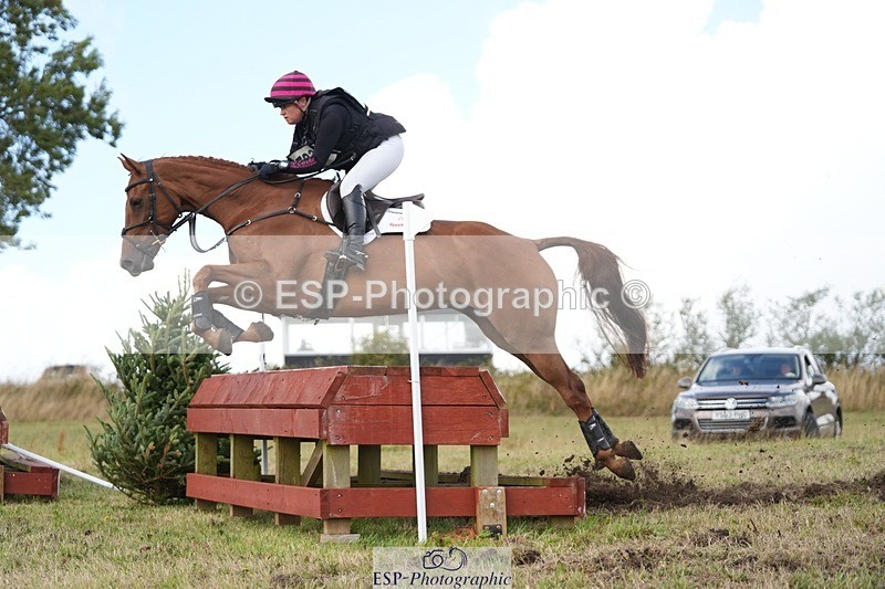 250831-154033-12068 - O-723-Lizzie.Luxton