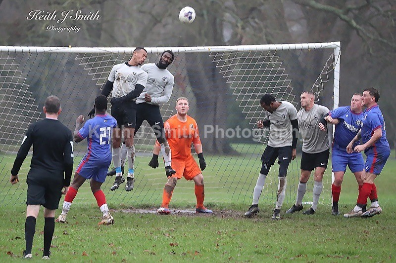 9KJS2814 - Pitch 1. AFC Spinney vs FC TEQ. 2025-12-07 Abington Park.