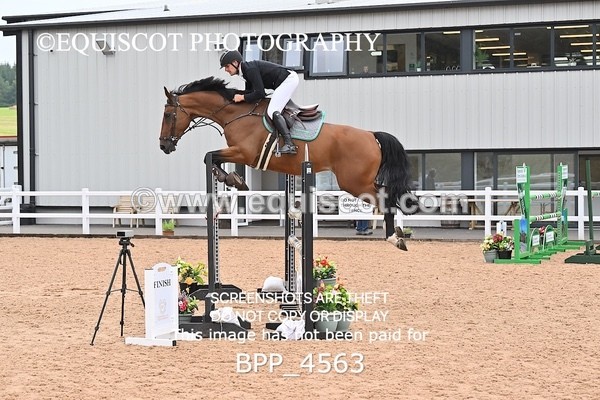 BPP_4563 - CLASS 5 WED Redpost Equestrian Senior Foxhunter/1.20m Open