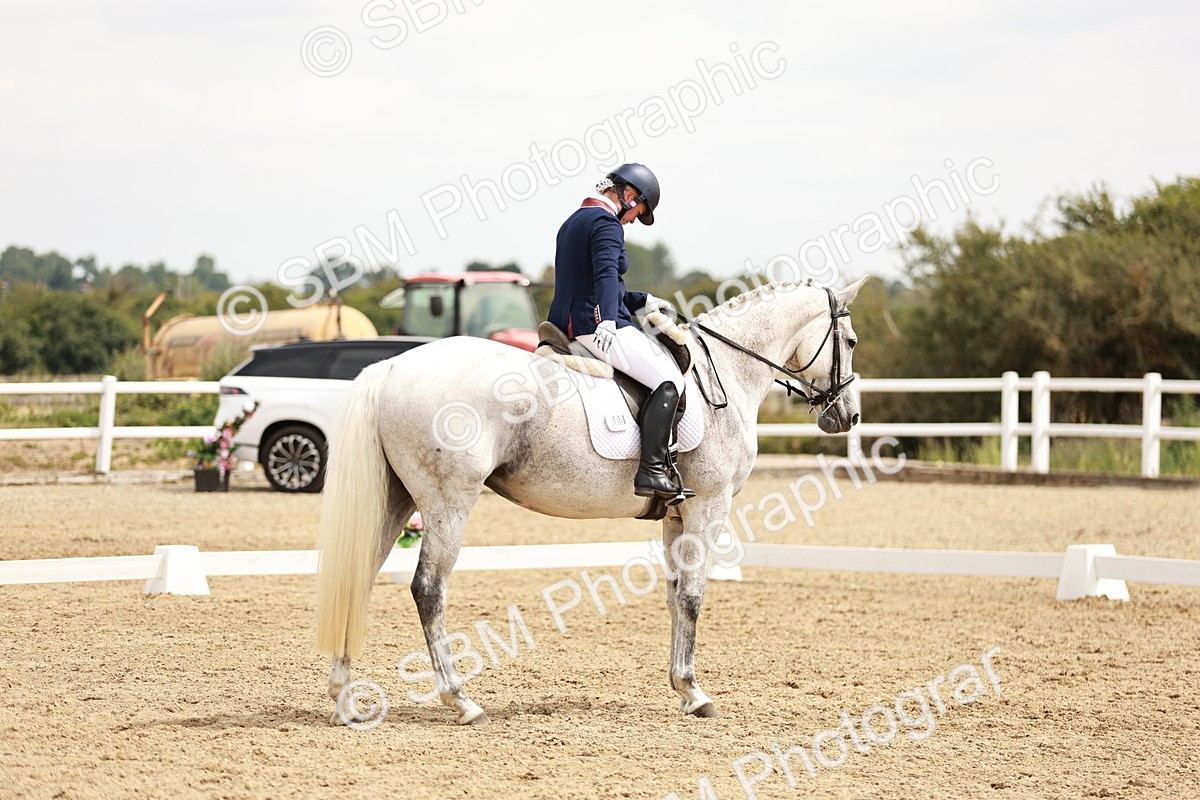 SBM_003017 - Class 6 - Novice 6 Silver - 11.34-12.20
