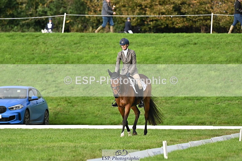 251024A-101800-08023 - F-453-Lucy.Lloyd